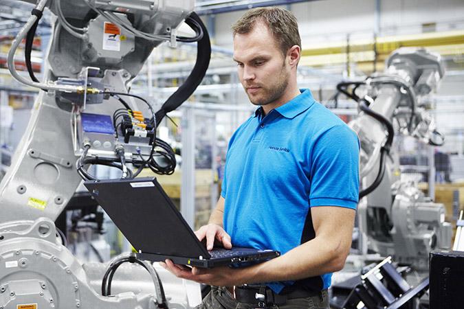 ABB offers proactive service solutions for industrial robots ABB offers proactive service solutions for industrial robots