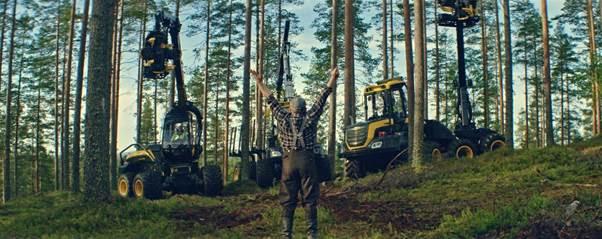 Celebrating Finland's 100 years of Independence with Jean Sibelius' Finlandia performed by Forest Machices
