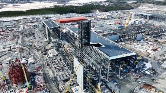 2025-04_Drone_photo_melt_shop_and_DRI_tower