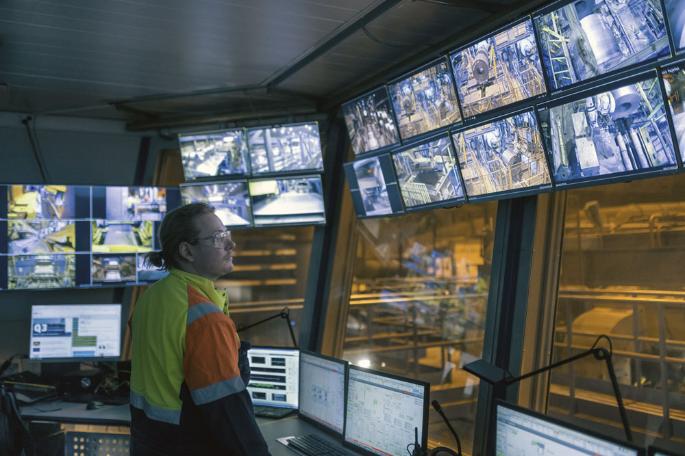 Pickling-line-control-room-at-SSAB-in-Hämeenlinna